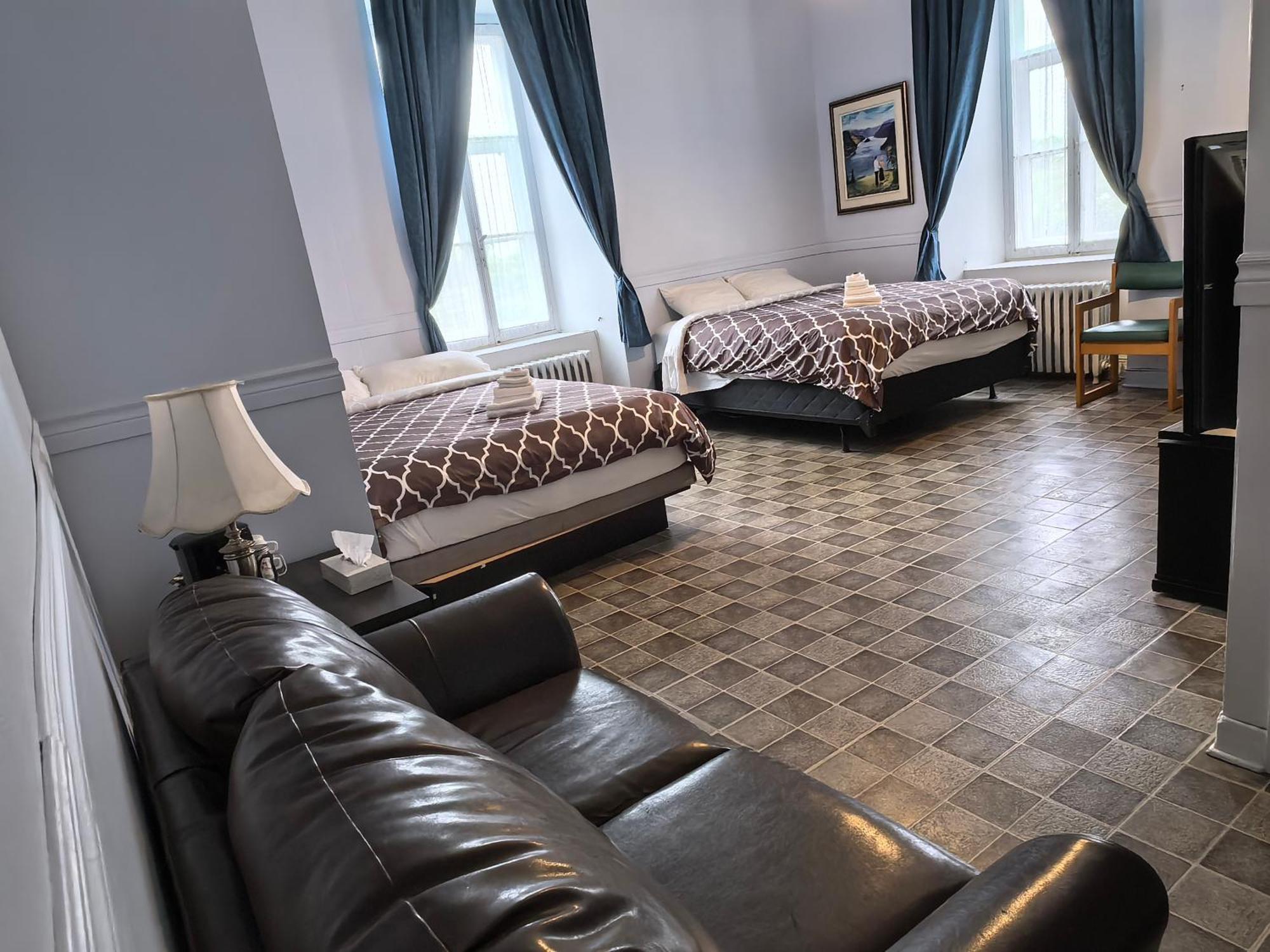 Auberge Du Couvent Saint-Casimir Kültér fotó